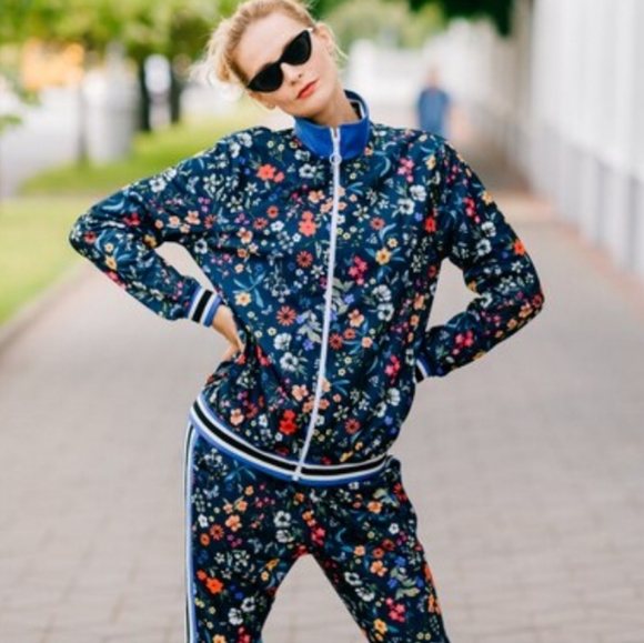 ZARA FLORAL TRACK SUIT - Picture 2 of 7